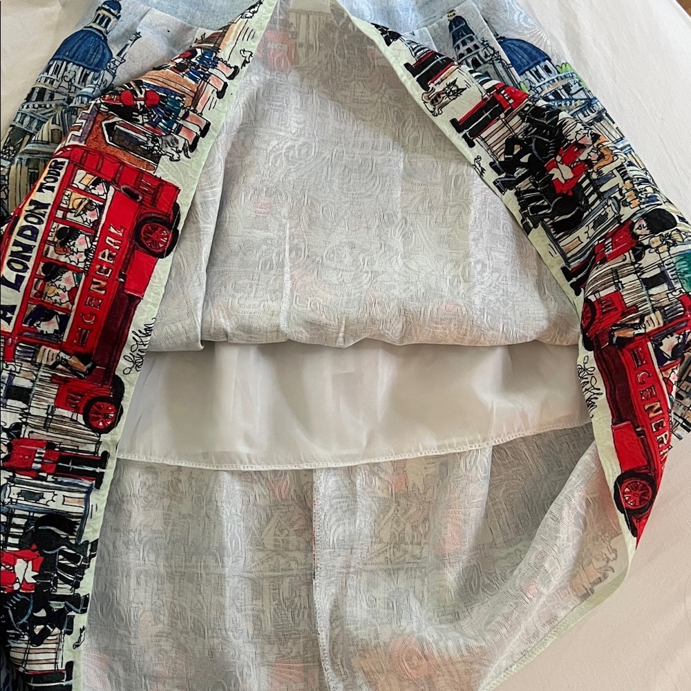 London City Skirt Eye Candy- A line Skirt - Picture 5 of 6
